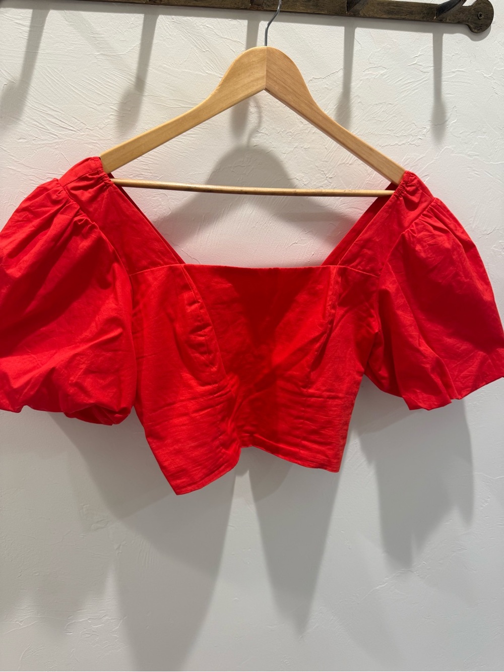 Gianni Bini Red Puff-Sleeve Square-Neck Crop Top